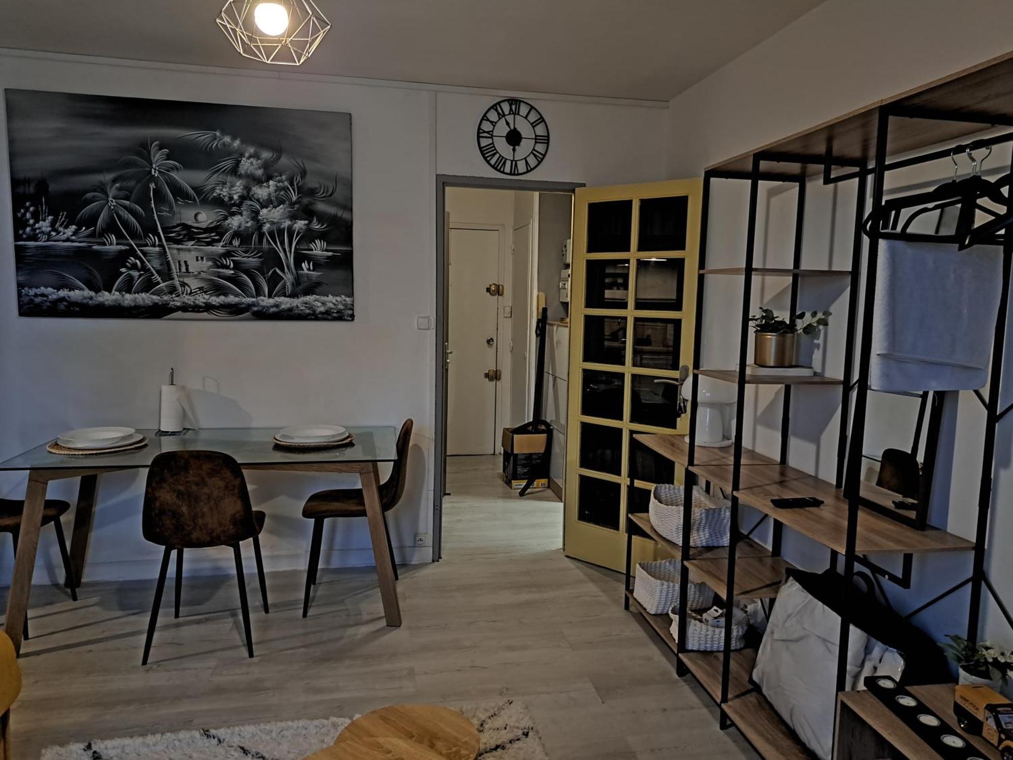 Agréable studio quartier nimes trait d'union - valdegour Extérieur photo