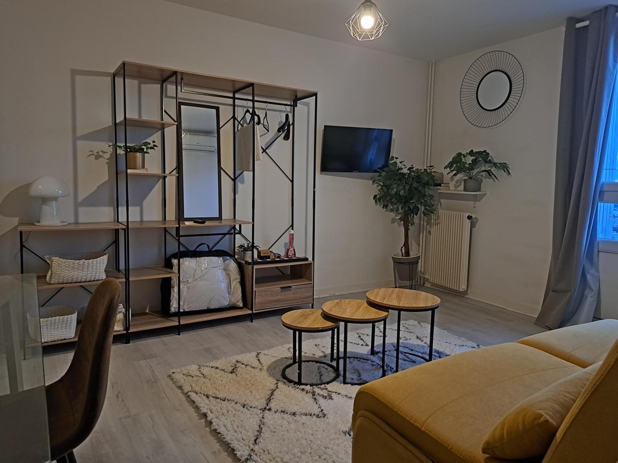 Agréable studio quartier nimes trait d'union - valdegour Extérieur photo