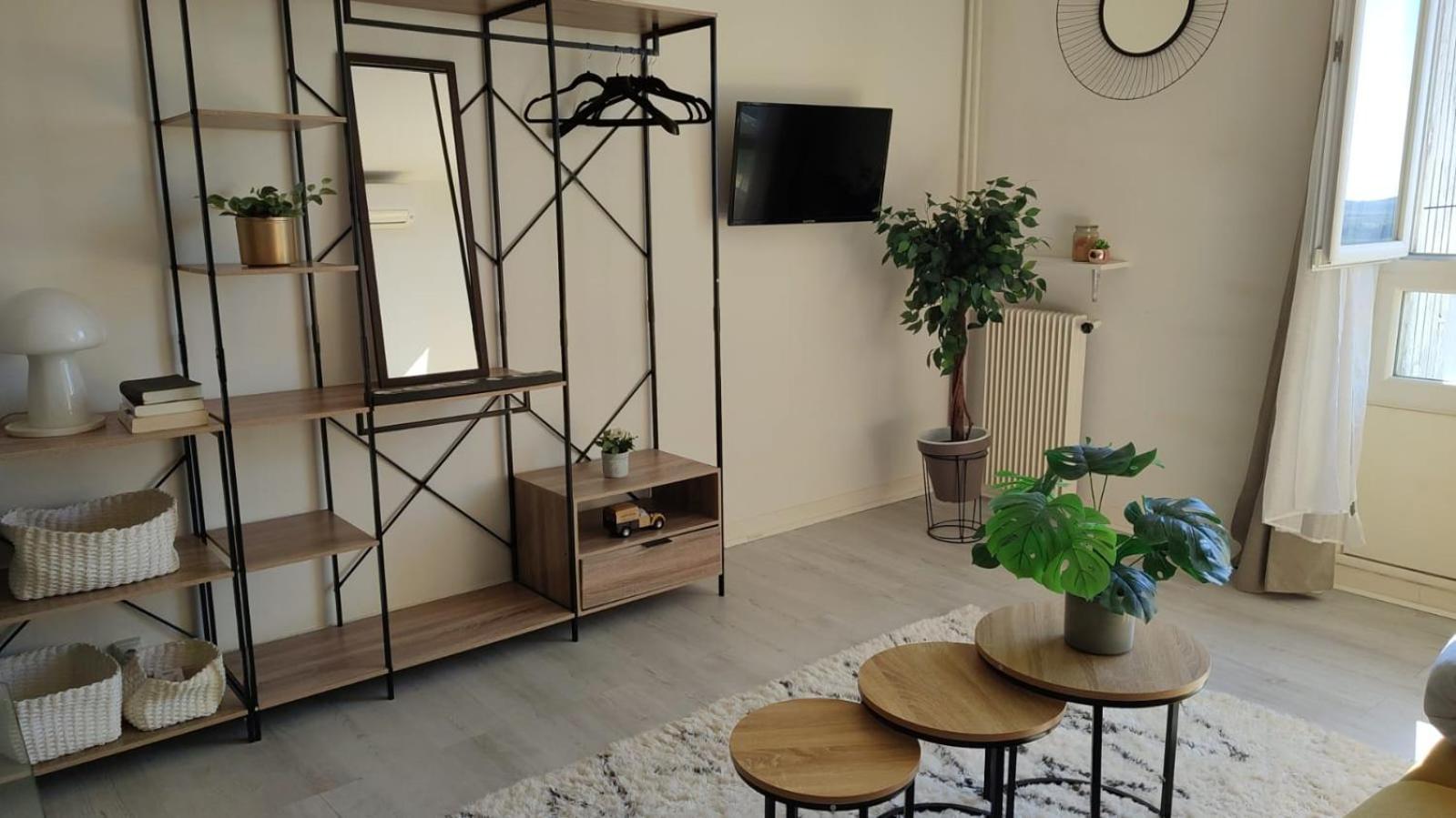 Agréable studio quartier nimes trait d'union - valdegour Extérieur photo